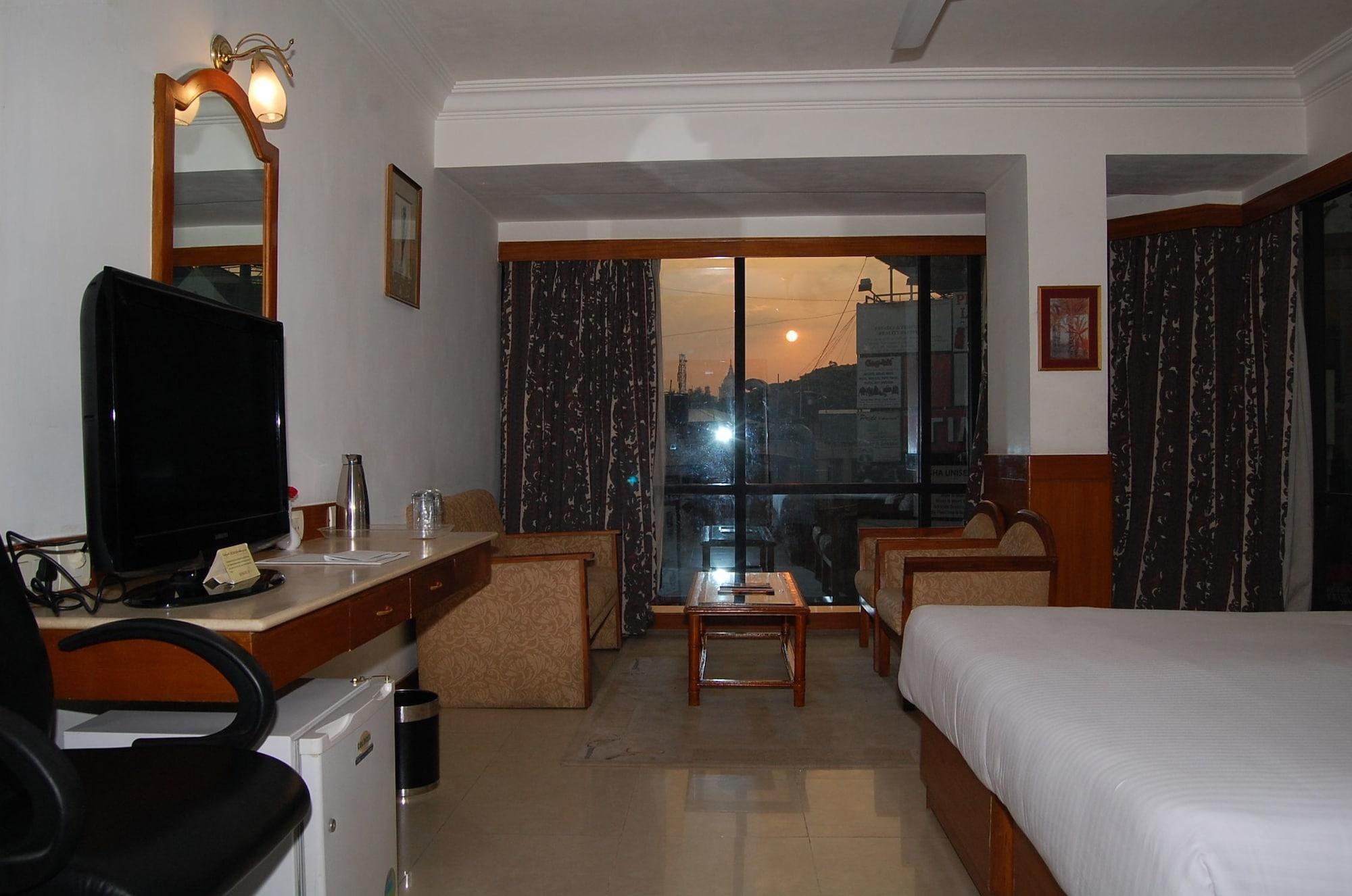 Hotel Monarch Luxur - Infantry Road Bangalore Exterior foto
